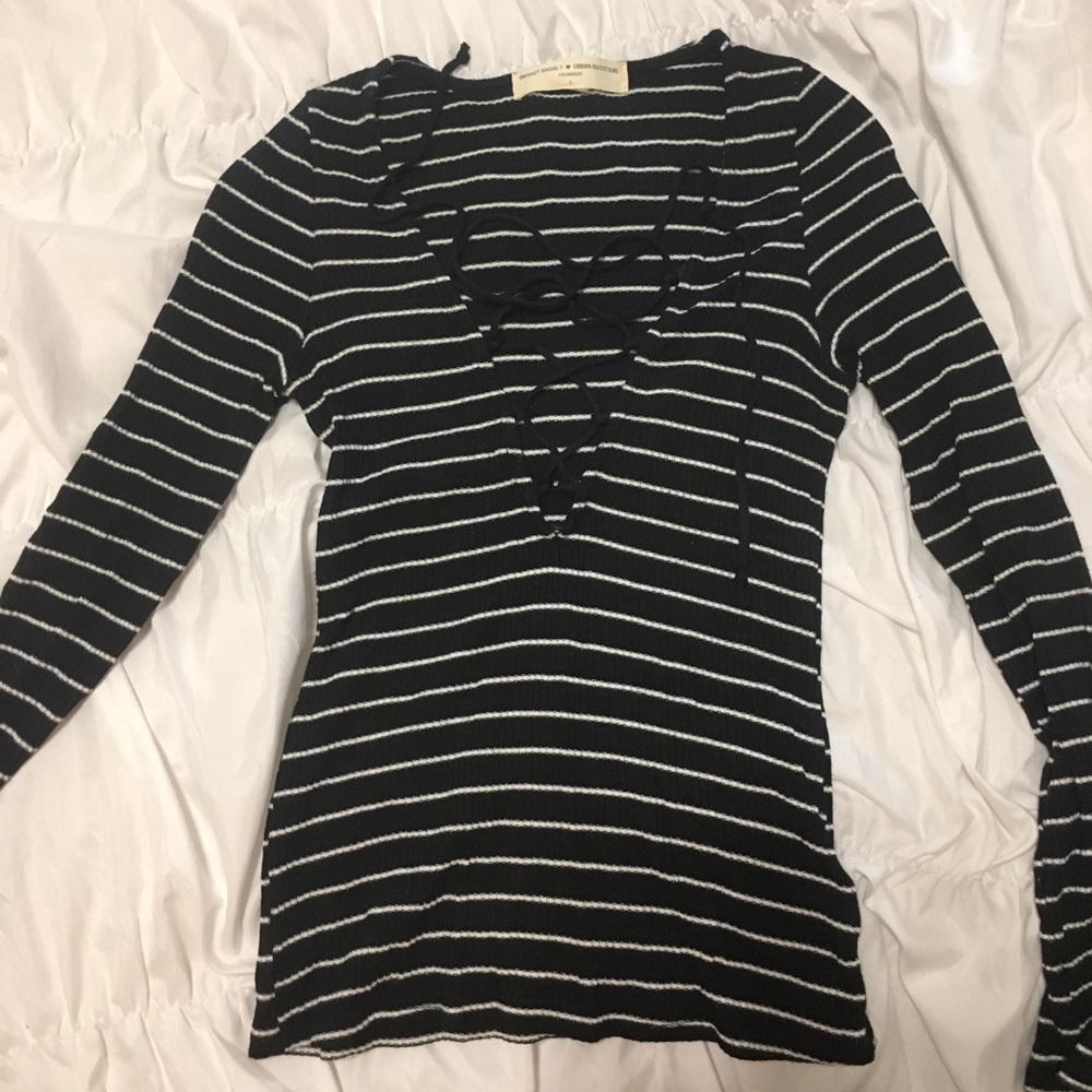 Urban Outfitters black and white Long sleeve